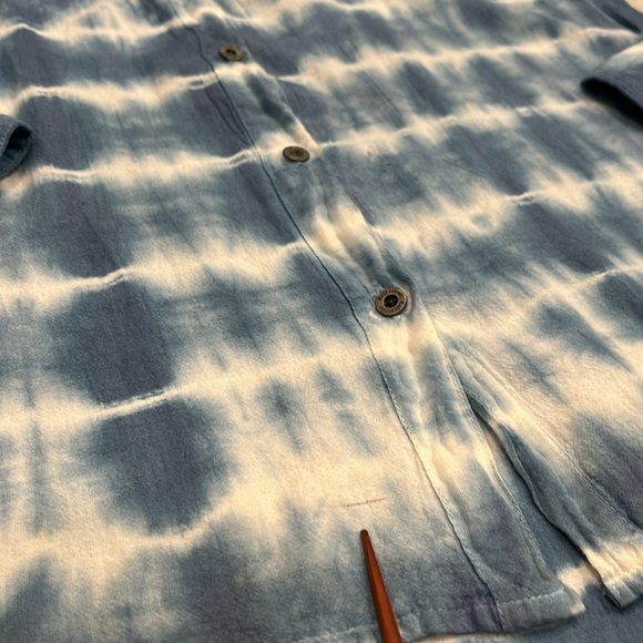 Ruff Hewn Tie Dye Button Down Shirt Blue &‎ White (Fits Like Small) - Picture 5 of 12